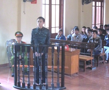 Bị cáo Phạm Viết Khanh tại phiên tòa.