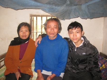 Cậu học trò nghèo học giỏi Toán - 2 Gia cảnh khó khăn nhưng Cường luôn chăm chỉ học tập để đạt kết quả cao