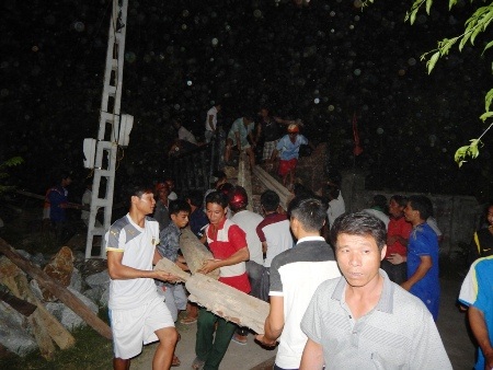 Xã bán miếu thờ của 5 dòng họ lấy… 9 triệu đồng