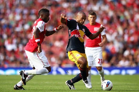 Arsenal gây thất vọng tại Emirates Cup - 1