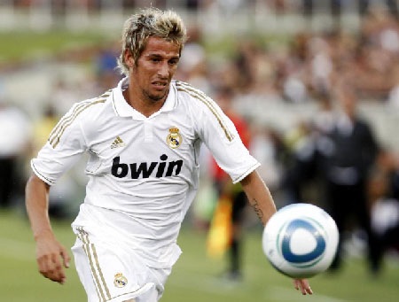 Ronaldo làm nên tuyệt tác, Real Madrid đè bẹp LA Galaxy - 1