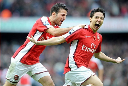 Vừa ra đi, Fabregas, Nasri “hợp lực” chê CĐV Arsenal - 1 Vừa ra đi, Fabregas, Nasri “hợp lực” chê CĐV Arsenal - 1