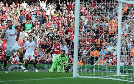 Những khoảnh khắc ấn tượng vòng 4 Premier League - 1