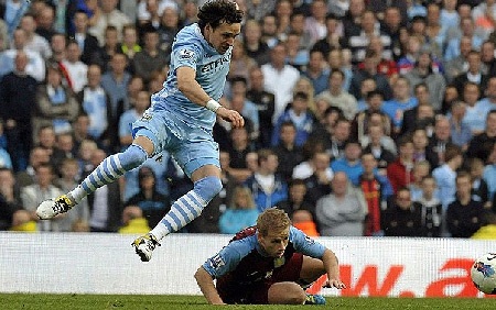 Những khoảnh khắc ấn tượng vòng 8 Premier League - 8