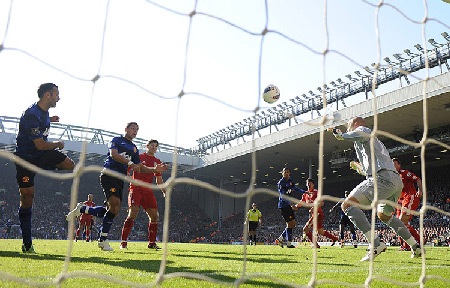 Những khoảnh khắc ấn tượng vòng 8 Premier League - 4