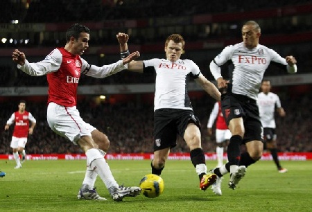 Van Persie “im tiếng”, Arsenal đứt mạch thắng - 3 Van Persie “im tiếng”, Arsenal đứt mạch thắng - 3