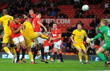 MU bị đội hạng dưới “đánh bật” khỏi League Cup - 3 MU bị đội hạng dưới “đánh bật” khỏi League Cup - 3