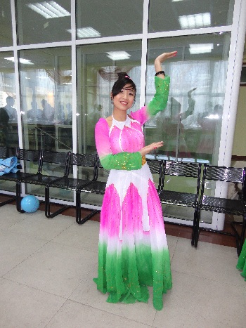 Cô gái người Tày xinh đẹp giữa xứ Bạch Dương - 3 Cô gái người Tày xinh đẹp giữa xứ Bạch Dương