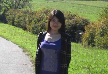 Nữ sinh Việt “duyên dáng, dịu dàng”