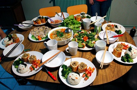 Thú vị chuyện “thực” của du học sinh