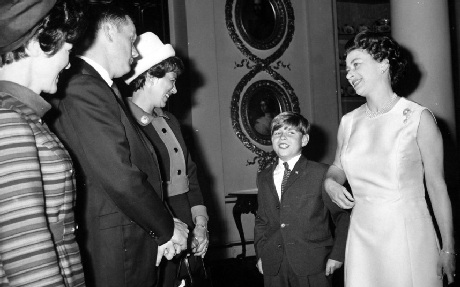 Những hình ảnh đáng nhớ về người đầu tiên đặt chân lên mặt trăng - 12 Những khoảnh khắc đáng nhớ về người đầu tiên đặt chân lên Mặt trăng