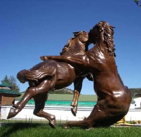 Tượng đài kỷ niệm Ngựa điên (Crazy Horse) ở