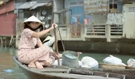 Thưởng thức vẻ đẹp của Hội An trong MV âm nhạc Thái Lan - 3 Những hình ảnh thân thương, gần gũi của Hội An (ảnh cắt từ clip)