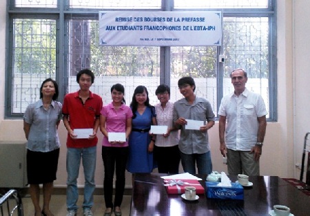 Jean-Marie Maillard, người bạn lớn của sinh viên Việt Nam - 2 Vợ chồng ông bà Reine-Jean-Marie và sinh viên tại