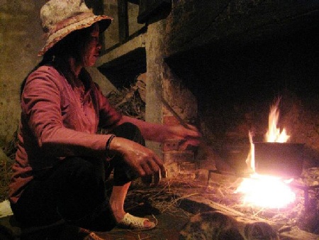 Rằm tháng Bảy trên mạng xã hội của du học sinh - 2 Hình ảnh mẹ ở quê nhà được trang trọng đăng trên facebook của Phúc
