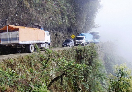 North Yungas dài gần 70 km, nối