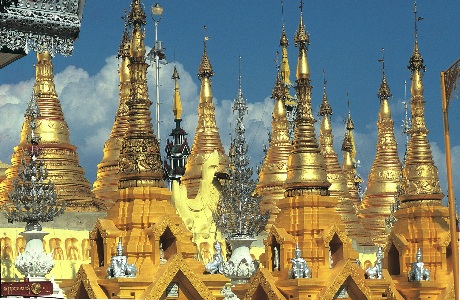 Ngắm vẻ đẹp lộng lẫy của ngôi chùa dát vàng nổi tiếng - 4 Tòa tháp trung tâm cao 99m, điểm nhấn của Chùa vàng Shwedagon