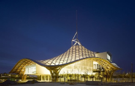 Ngày hội của du học sinh tại Nancy và Metz - 3 Bảo tàng nghệ thuật đương đại Pompidou ở Metz