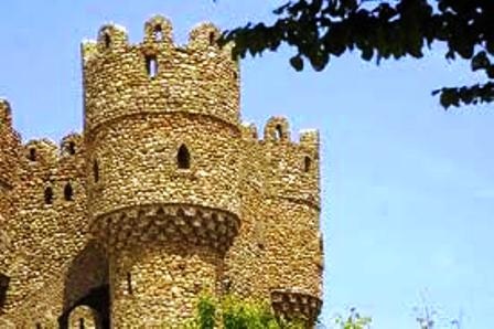  Công trình Castillo de las Cuevas của ông Serafin Villarán
