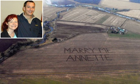 Lời cầu hôn độc đáo từ độ cao 150m