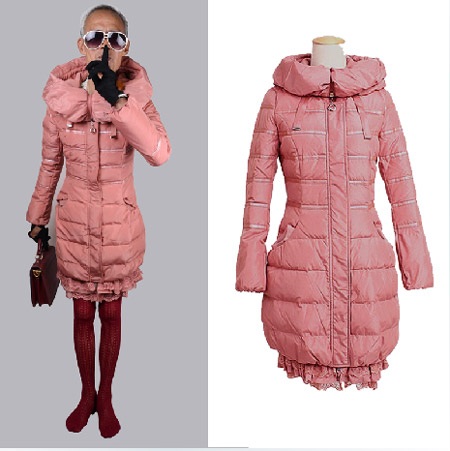 Cụ ông 72 tuổi làm “mẫu nữ” cho cháu - 1 Ông Liu trong các trang phục rất “teen”