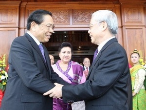Lãnh đạo Việt Nam gửi điện mừng quốc khánh Lào