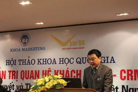 Hội thảo khoa học quốc gia về “Quản trị quan hệ khách hàng” - 1 GS.TS Trần Thọ Đạt phát biểu khai mạc và đề dẫn Hội thảo