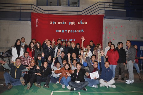 Các bạn trong hội sinh viên Việt Nam tại Montpellier (AEVM)