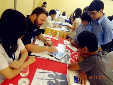 Triển lãm giáo dục Mỹ 2013