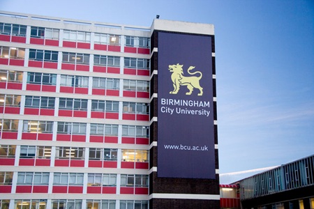Cô Josephine Chang, Đại diện tuyển sinh của trường Đại học Birmingham City
