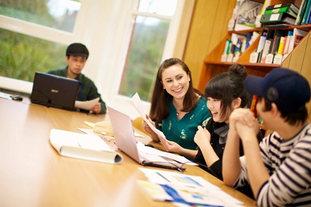 Học bổng 50% học phí tại King’s Colleges - 3 Để đăng ký tham dự hội thảo xin vui lòng liên hệ VISCO: