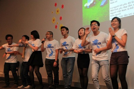 Hân hoan với tiệc chào tân sinh viên tại ĐH Monash, Úc - 3 Ban điều hành hội học sinh MVISC tại đại học Monash, Úc