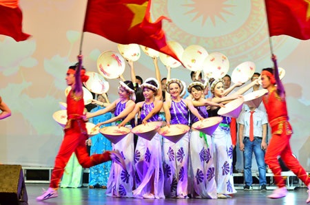 Festival Văn hóa Việt Nam - tái hiện không gian Việt ở xứ Bạch dương - 1 Festival Văn hóa Việt Nam - tái hiện không gian Việt ở xứ Bạch dương