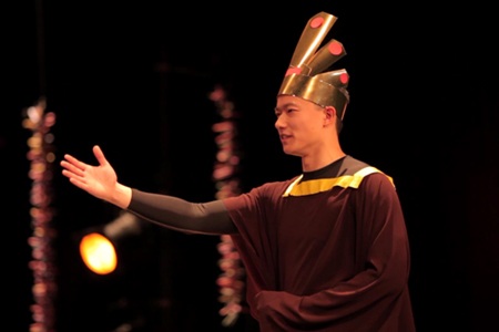 Vở kịch giới thiệu Sự tích bánh chưng, bánh dày