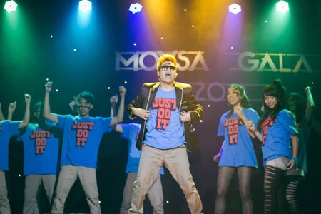 MOVSA 2013: Khi DHS Việt “đốt cháy” Melbourne bằng âm nhạc - 1 Mở màn sôi động