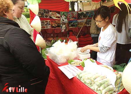Rộn ràng lễ hội Mix'Cité với du học sinh Việt tại Lille - 4 Nghiêm Thị Hà Giang