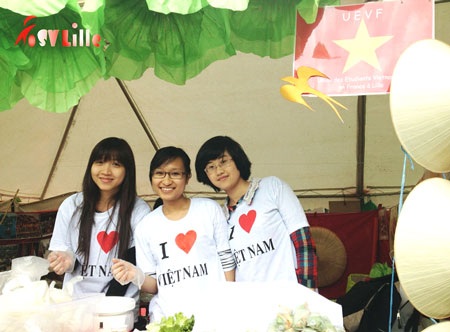 Rộn ràng lễ hội Mix'Cité với du học sinh Việt tại Lille - 6 Nghiêm Thị Hà Giang