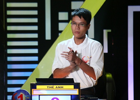 Thế Anh khởi động khá xuất sắc với 70 điểm