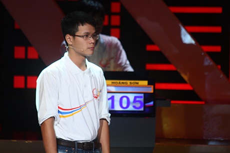 Hoàng Thế Anh ở phần thi Về Đích