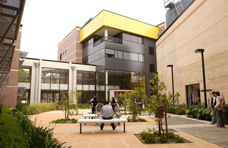 Con đường vào thẳng đại học Macquarie, Sydney tại SIBT - 1 Con đường vào thẳng đại học Macquarie, Sydney tại SIBT