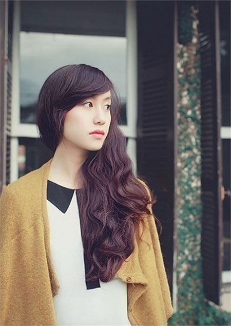 Trang được nhiều ngươi yêu mến và cho rằng đây mới chính là hình mẫu của một hot girl thực thụ.