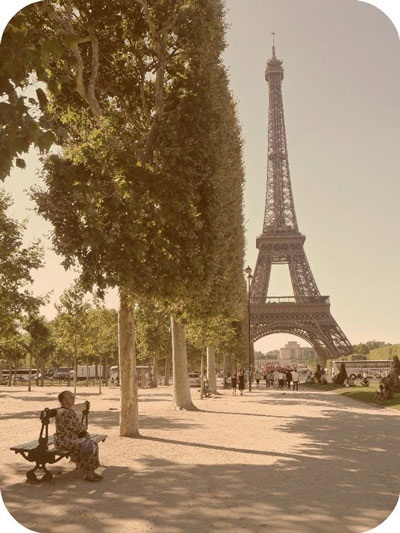 Paris – thành phố nỗi cô đơn lang thang - 1 Paris – thành phố nỗi cô đơn lang thang