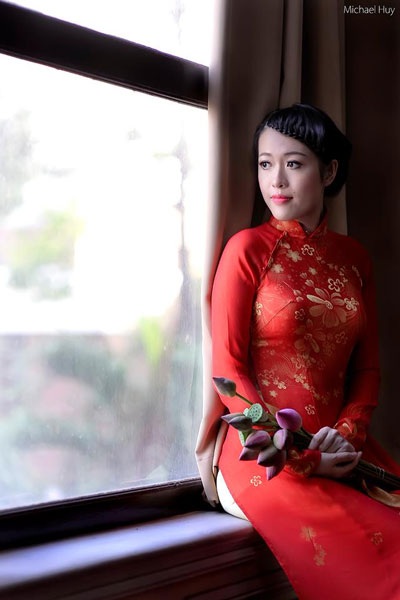 “Chat” với Á hậu người Việt ở châu Âu “gây sốt” tại Sao mai 2013 - 5 Quân đánh giá thế nào về 3 “đối thủ” trong vòng chung kết?