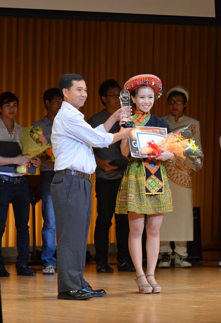 Đăng quang, nhưng không coi cuộc thi là bệ phóng bản thân bằng mọi giá