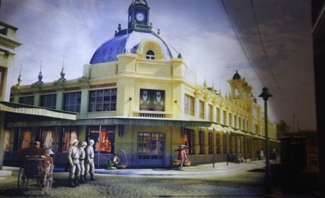 ... và trước cửa khu vực Tràng Tiền Plaza hiện nay