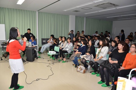 Chương trình chào mừng ngày phụ nữ Việt Nam tại Osaka - 3 Chương trình chào mừng ngày phụ nữ Việt Nam tại Osaka