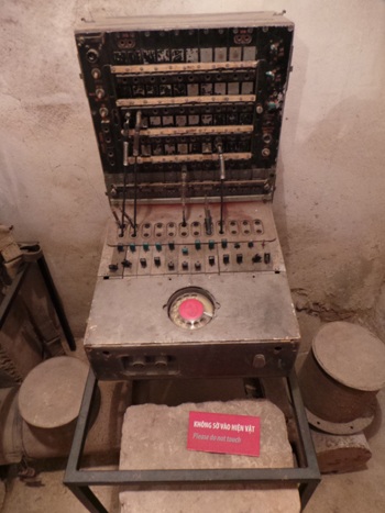 Hệ thống máy móc đảm bảo việc lọc bụi, lọc khí cho căn hầm dưới lòng đất