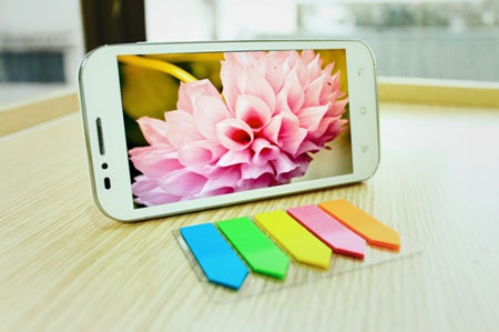 Tại sao các ông lớn lấn sân sang thị trường smartphone giá rẻ ? - 2 Haier Zio S2 được thiết kế chắc chắn, cấu hình tốt