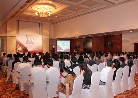 Cambridge English trao giải thưởng ‘’ Dịch vụ khách hàng tốt nhất’’ - 1 Lễ Kỷ niệm 100 năm thành lập Hội đồng Khảo thí Tiếng Anh Đại học