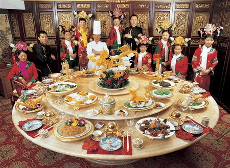 Khám phá thế giới ẩm thực Trung Quốc - 2 Bàn ăn ở Trung Quốc bao giờ cũng được trang trí đẹp mắt
